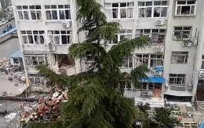 突發(fā)！青島一居民樓發(fā)生爆燃！已造1人死亡，7人受傷！3公里外有震感…