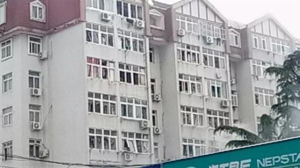 突發(fā)！青島一居民樓發(fā)生爆燃！已造1人死亡，7人受傷！3公里外有震感…