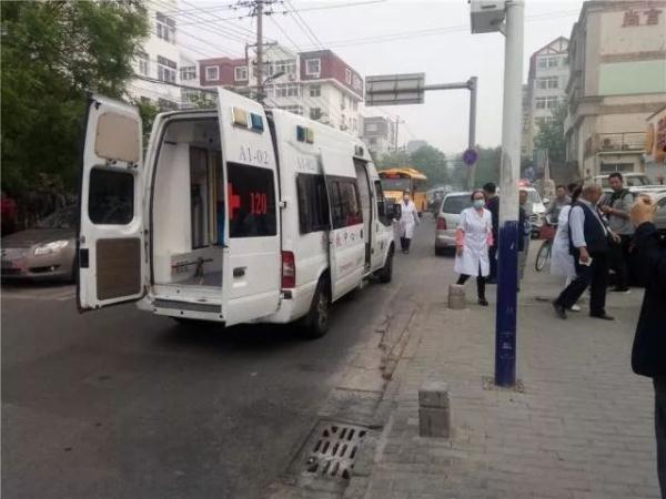 突發(fā)！青島一居民樓發(fā)生爆燃！已造1人死亡，7人受傷！3公里外有震感…